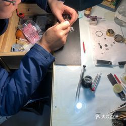 蘇州鐘表維修指南 電話、地址、價(jià)格與營(yíng)業(yè)時(shí)間一覽